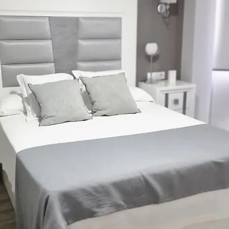 Virrey Del Pino - Apartamento En Baena Buitenkant foto